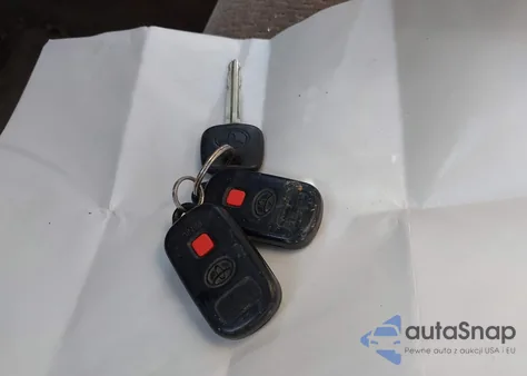 2003 Toyota Camry Le z USA, uszkodzony, nr VIN JTDBE32K930195126